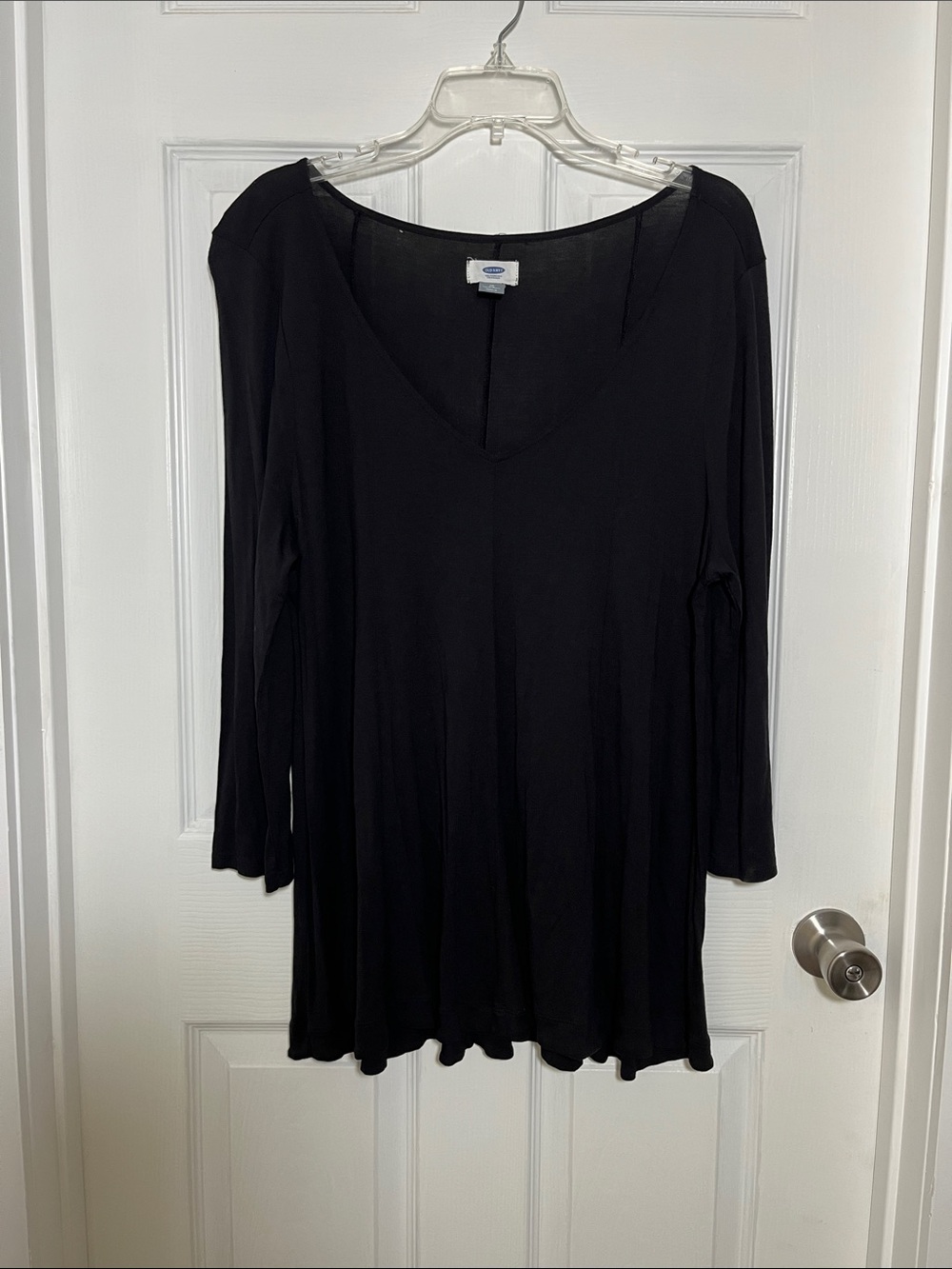 Old Navy Black V-Neck 3/4 Sleeve Fit & Flare Tunic